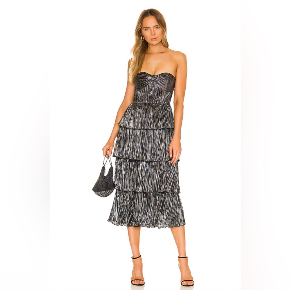 Mya Midi Dress in Pewter
Lovers and Friends